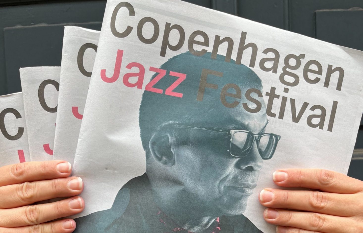 Det trykte program for årets jazzfestival er ude nu – her finder du dit eksemplar