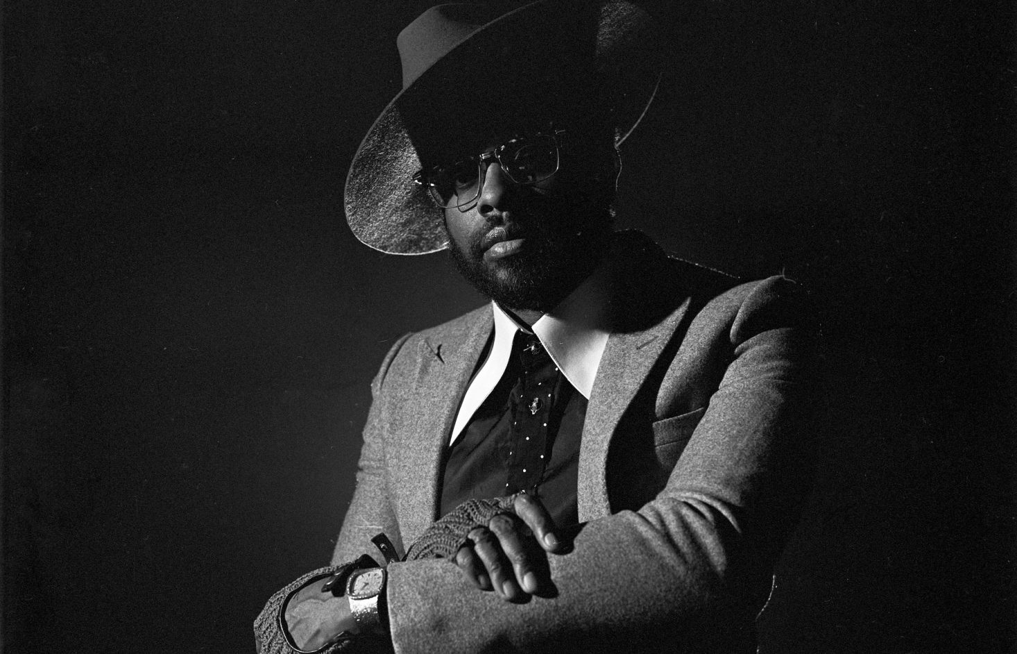 Amerikanske Adrian Younge indtager Hotel Cecil